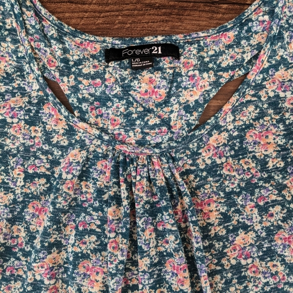 Forever 21 Green Floral Tank Top - Picture 6 of 15